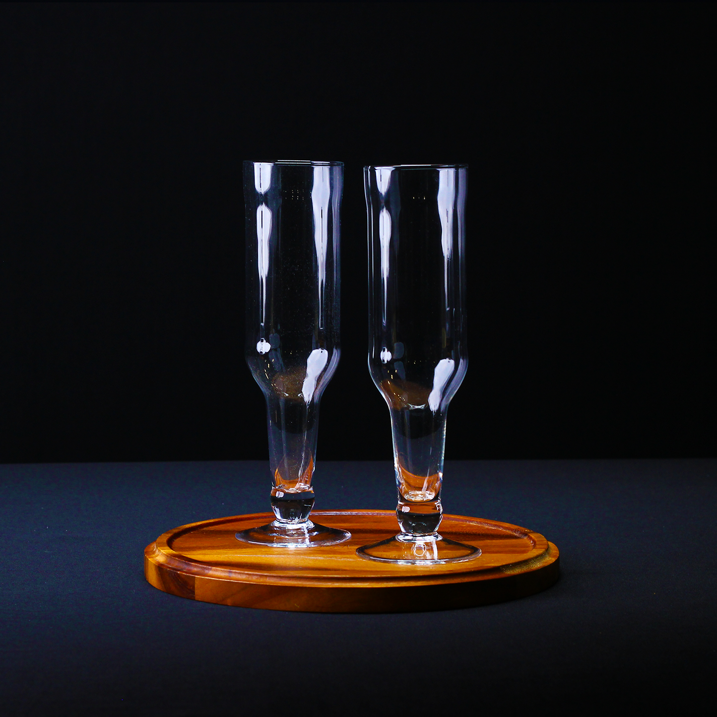 Melbify | Inverted Bottle Glasses | 300 ml | Hurricane Cocktail Glasses | Volume| Tall Cocktail Glasses with Straw | Giant Juice Glasses | Mocktail Glasses | Cocktail Glass Set | Big Cocktail Glasses