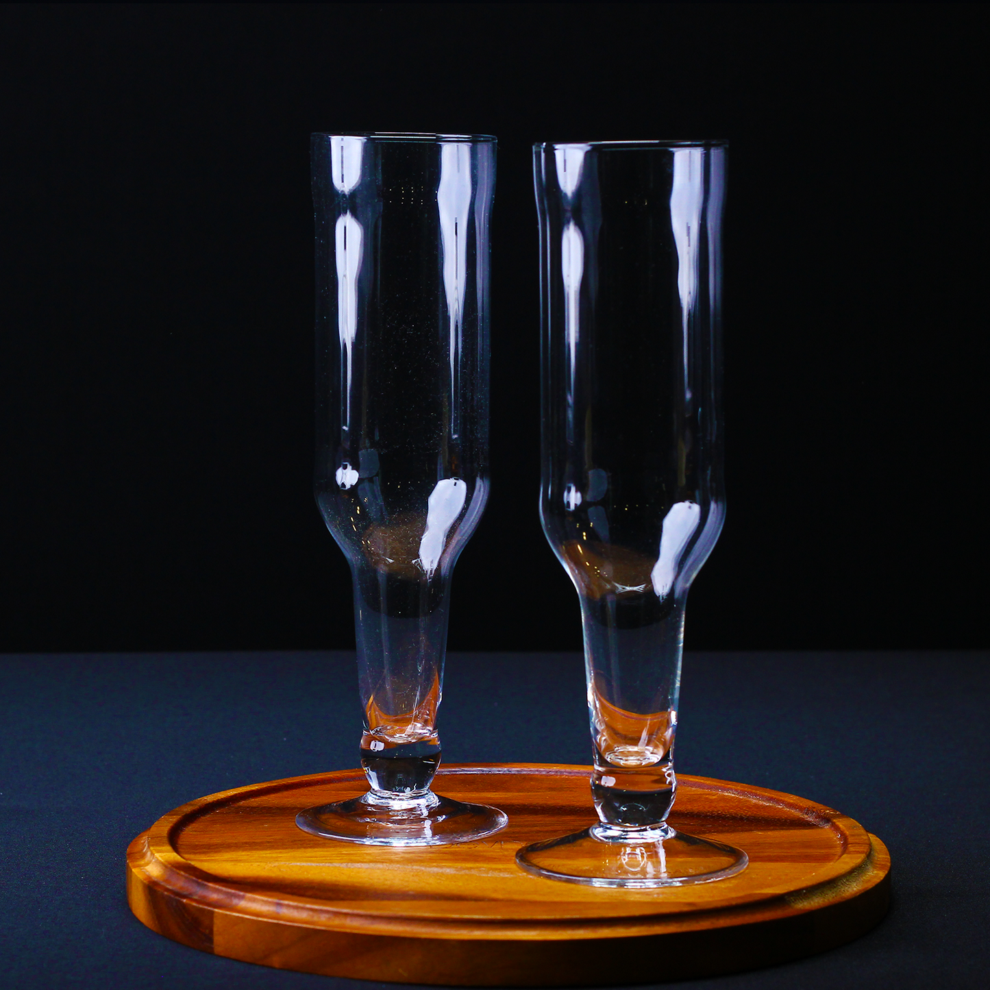 Melbify | Inverted Bottle Glasses | 300 ml | Hurricane Cocktail Glasses | Volume| Tall Cocktail Glasses with Straw | Giant Juice Glasses | Mocktail Glasses | Cocktail Glass Set | Big Cocktail Glasses