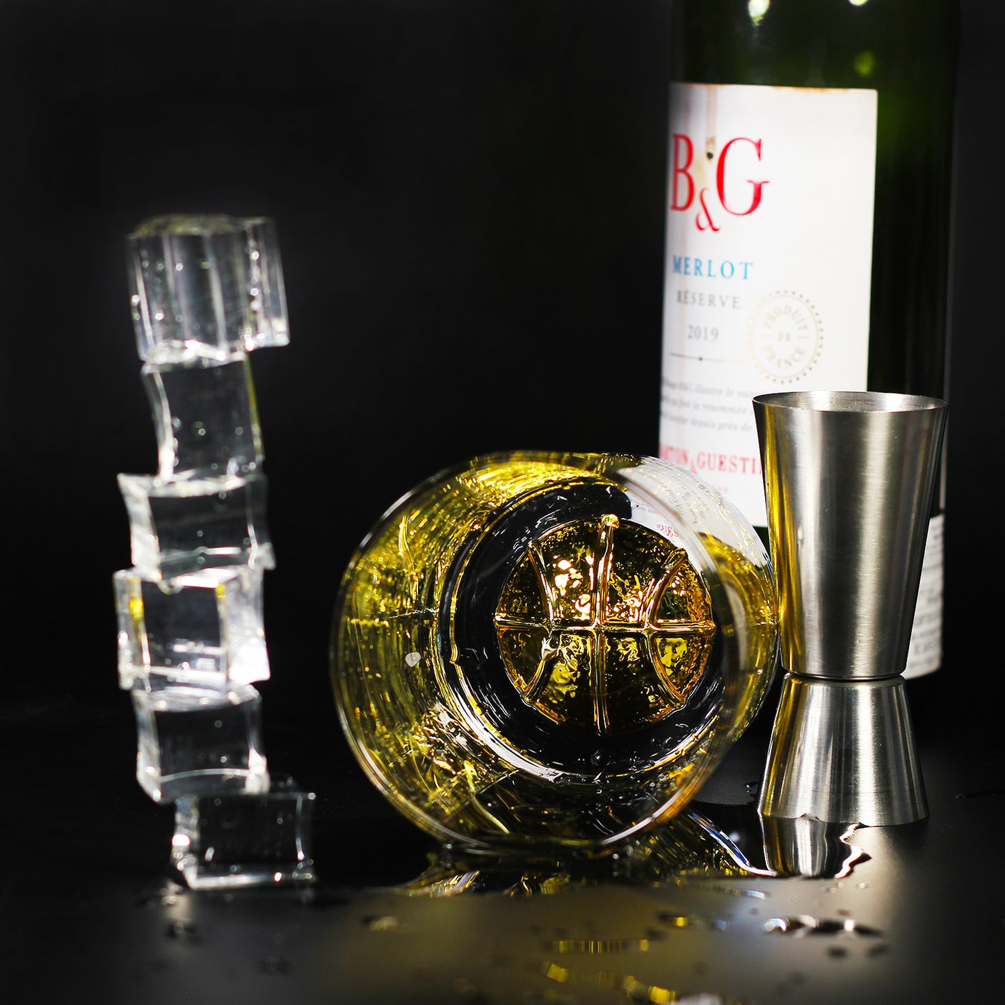 Melbify Basket Ball Whiskey Glass | 300 ml | Golden Plated Whiskey Glass| Premium | Unique| Big| Broad | Royal | High end| Expensive| Whiskey Glass Set for Basket Ball Lovers