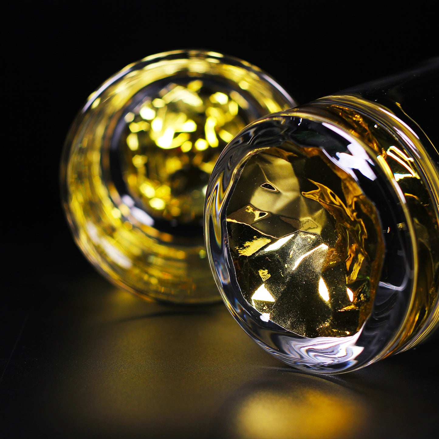 Melbify Italian Opera Whiskey Glasses |300 ml | Artistic | Designer Whiskey Glasses | Elegant | Premium| Royal | Luxurious | High end Expensive Whiskey Glasses with Gold Plated Bottom