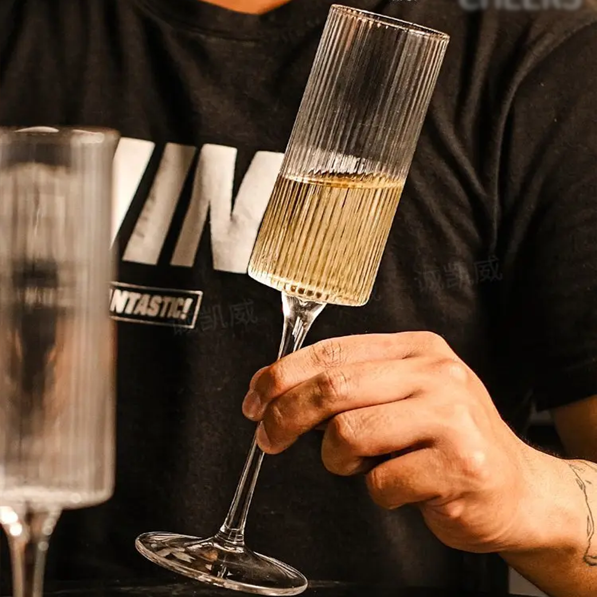Melbify Ribbed Wine Glasses | 200 ml | Luxury Wine Glass Set | Designer Wine Glasses| Unique Designer Wine Glasses| Designer Wine Glasses | Crystal Wine Glass