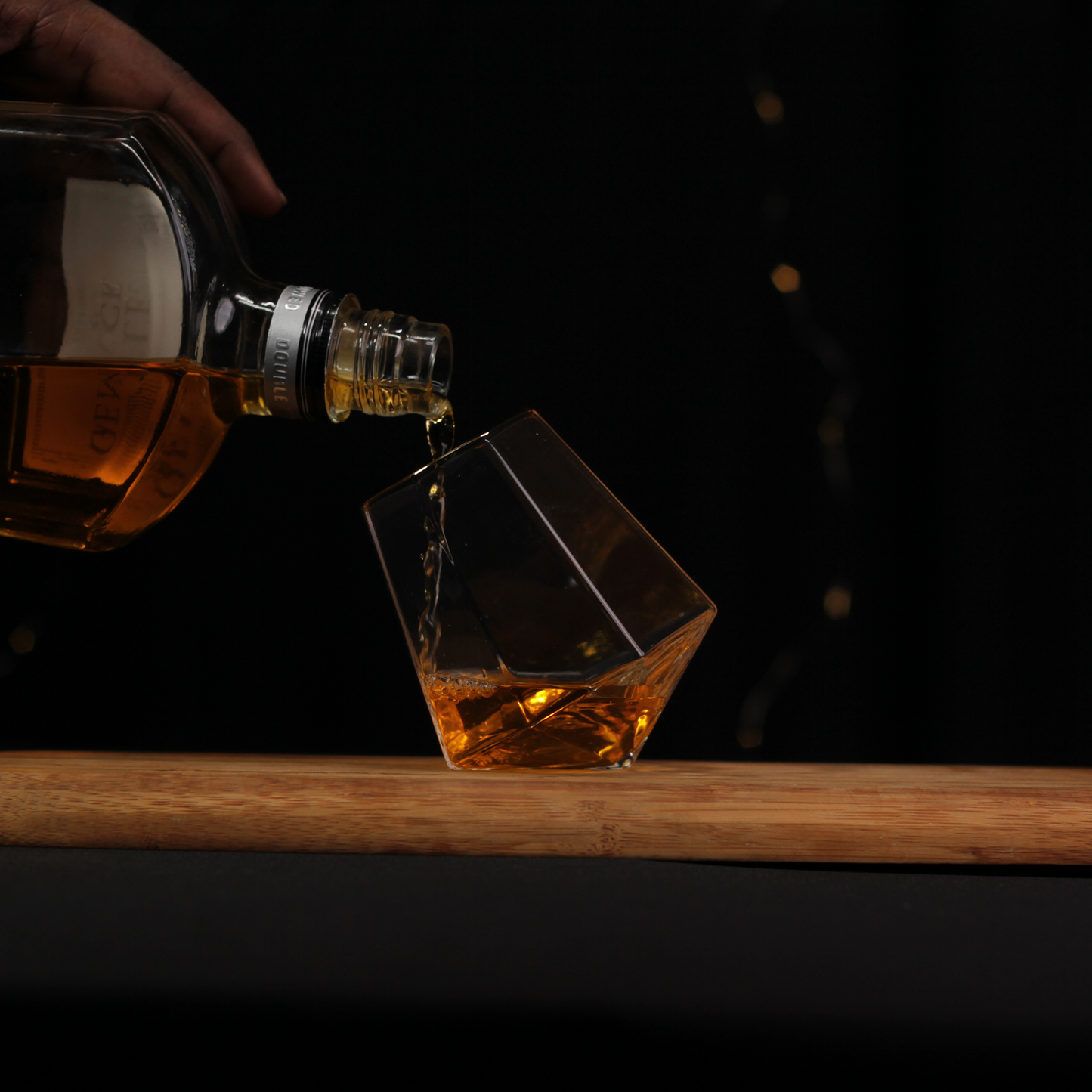Melbify Prism Shaped Spinner Whiskey Glasses | Volume=320ml | Premium Crystal Glass | Perfect for Whiskey, Scotch, Rum, and Cognac