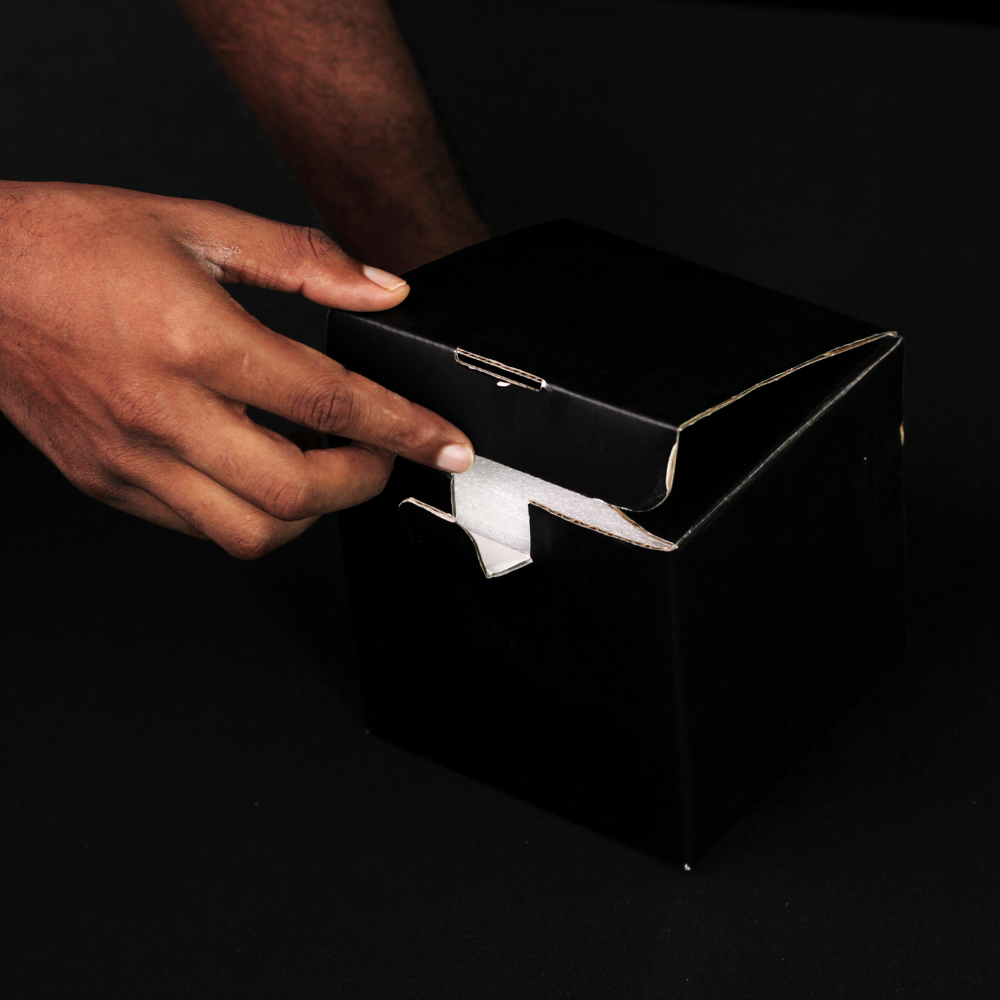 Plain Eagle Gift Box - 1 Pc