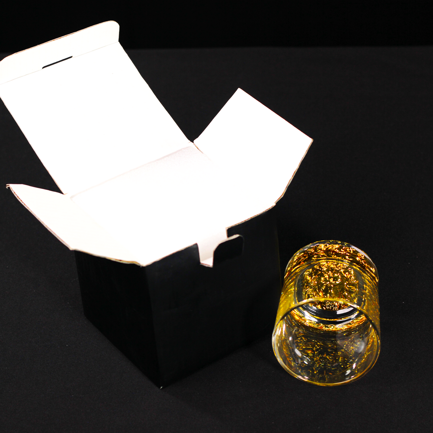 Lion Gold Gift Box - 1 Pc