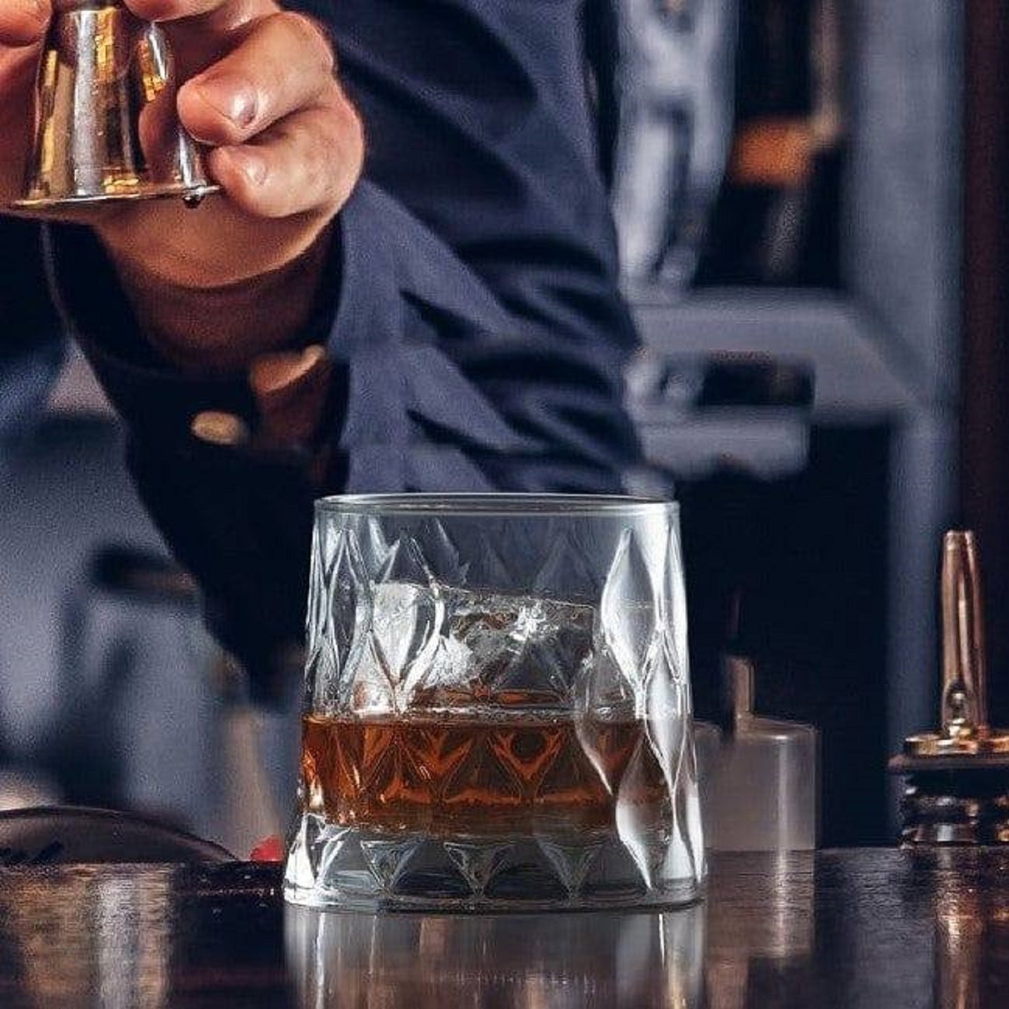 Melbify Leaf Textured Whiskey Glass | 300 ML | Crystal Whiskey Glass with Cut Work | Narrow Rim| Rum Glasses | Snifter Whiskey Glasses