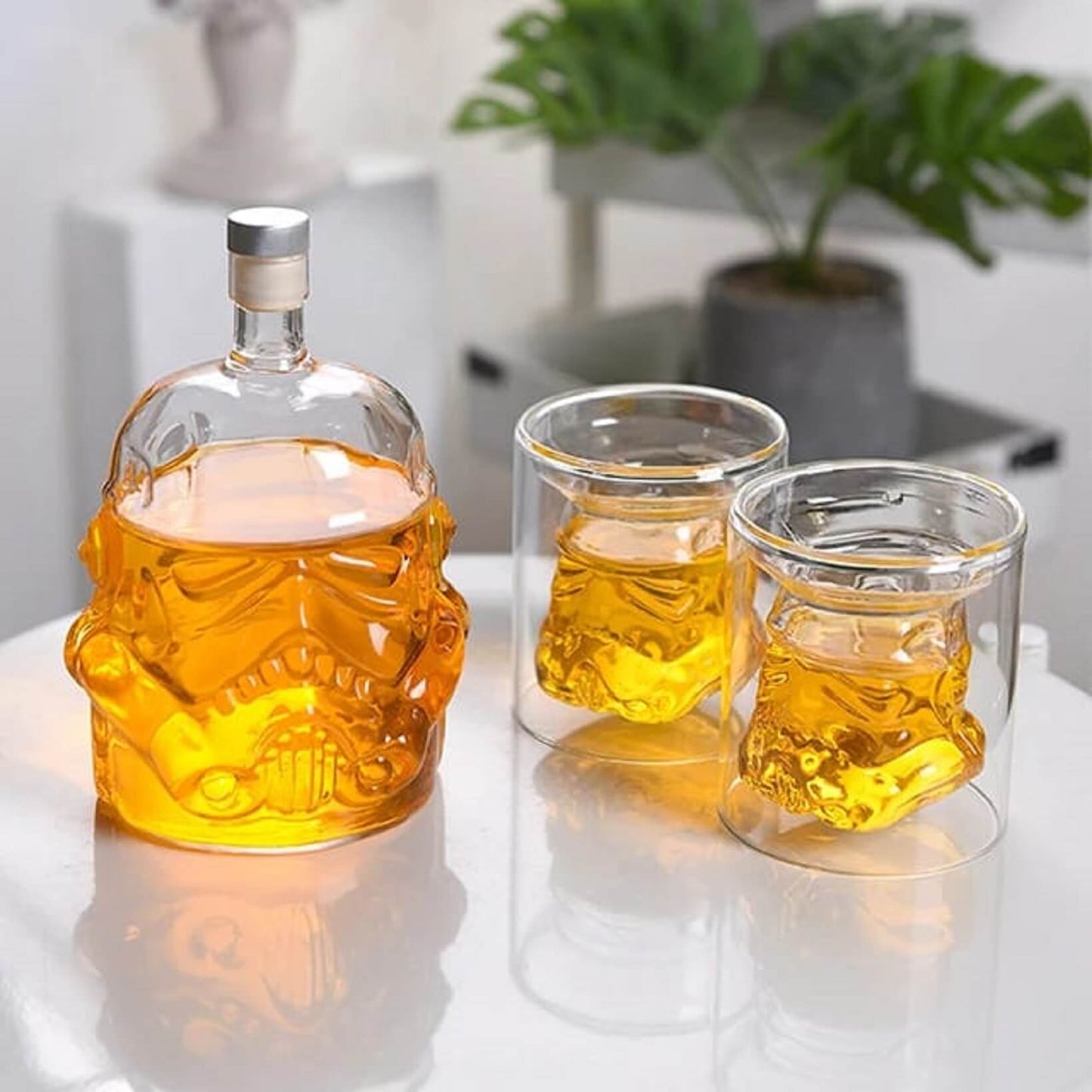 Brucelle Whiskey Decanter (750 ml) Set with 2 Glasses(150 ml)| Double Walled Borosilicate Glass | Perfect for Serving Whiskey,Wine, Scotch, Bourbon, Vodka, Liquor