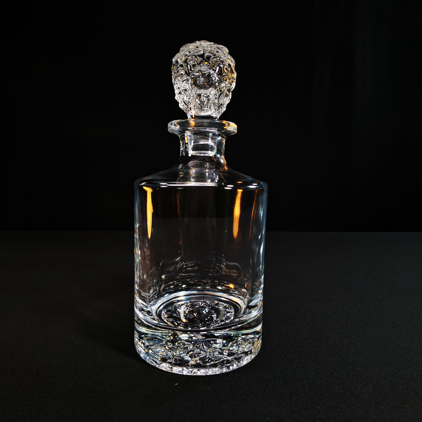 Lion Decanter | Decanter 850 ml | Premium | Serving for Whiskey,Rum, Scotch,Tequila, Vodka, and Brandy | Gift Set